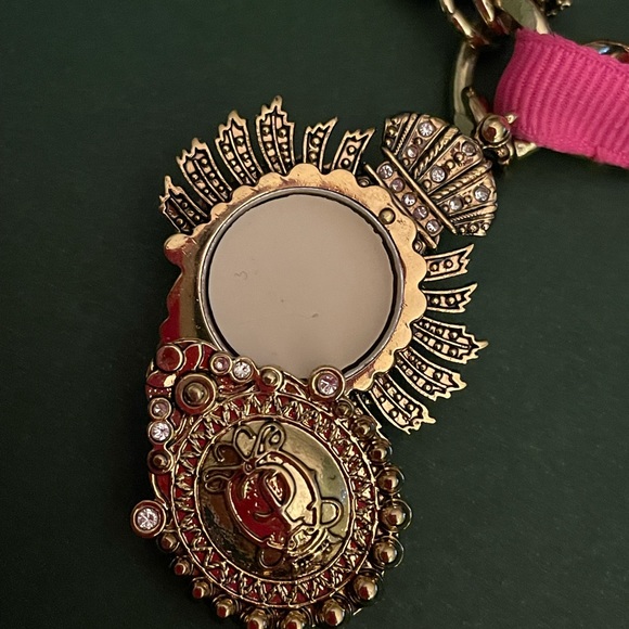 Juicy Couture Viva La Juicy bracelet with lipgloss (formerly solid perfume) - Picture 4 of 4